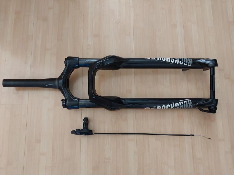 Rock Shox Recon s dálkovým ovládáním REZERVACE