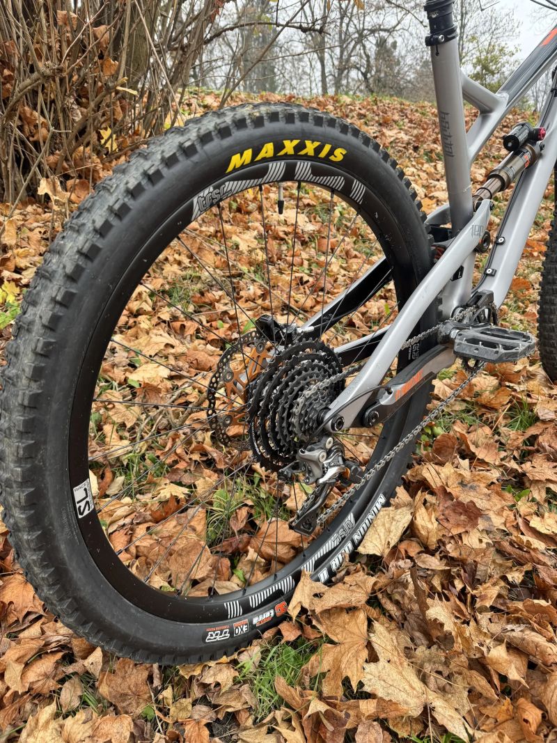 YT Industries Jeffsy 27 Pro Race