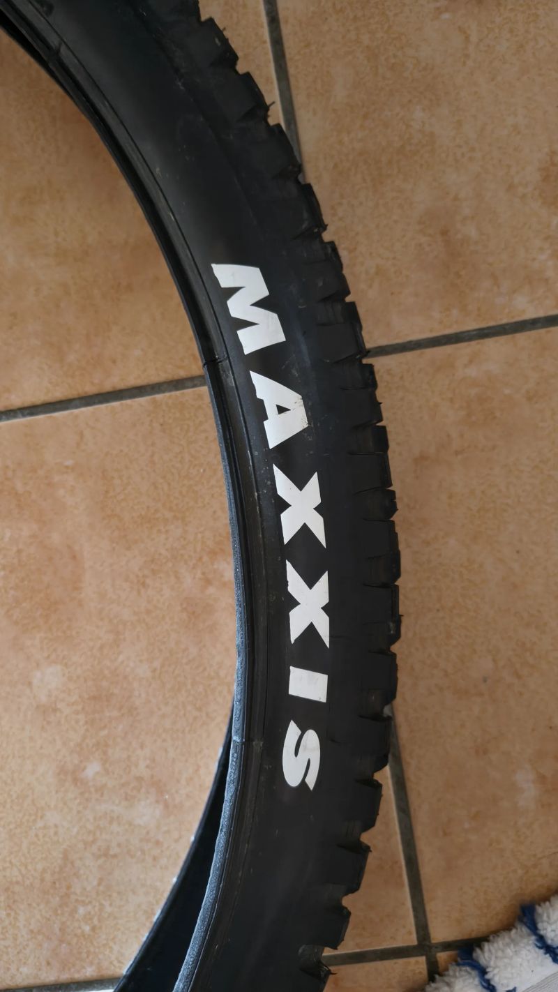 2x Maxxis Minion DHR II EXO+MaxxTerra 3C