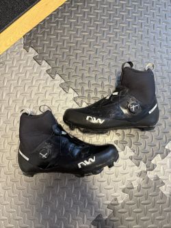 Northwave Extreme XC GTX MTB zimní, vel. 41,5, délka stélky 26,7cm, SUPER STAV