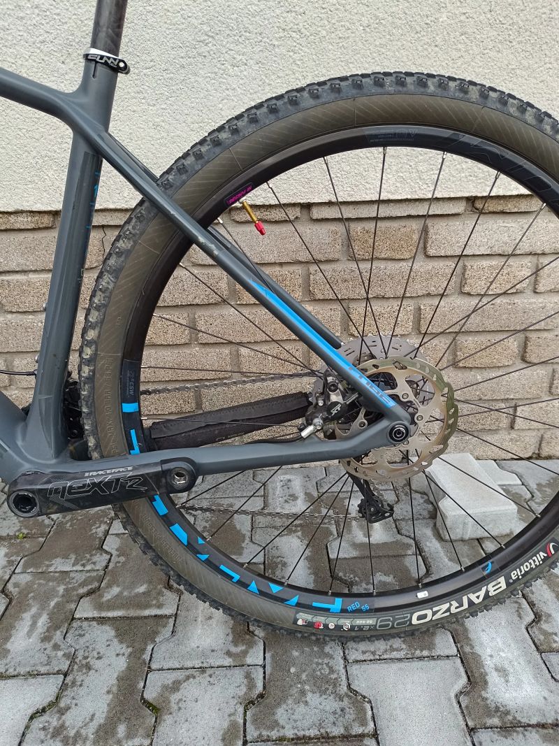 CUBE REACTION C:62 SL - vše SHIMANO XT!