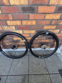 Zapletená kola DT A 1800 SPLINE® 30mm Shimano DBCL WTS Continental Edition