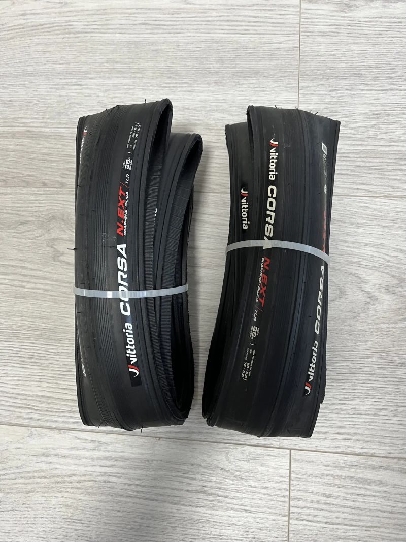2 x Vittoria CORSA N.EXT 28mm TLR