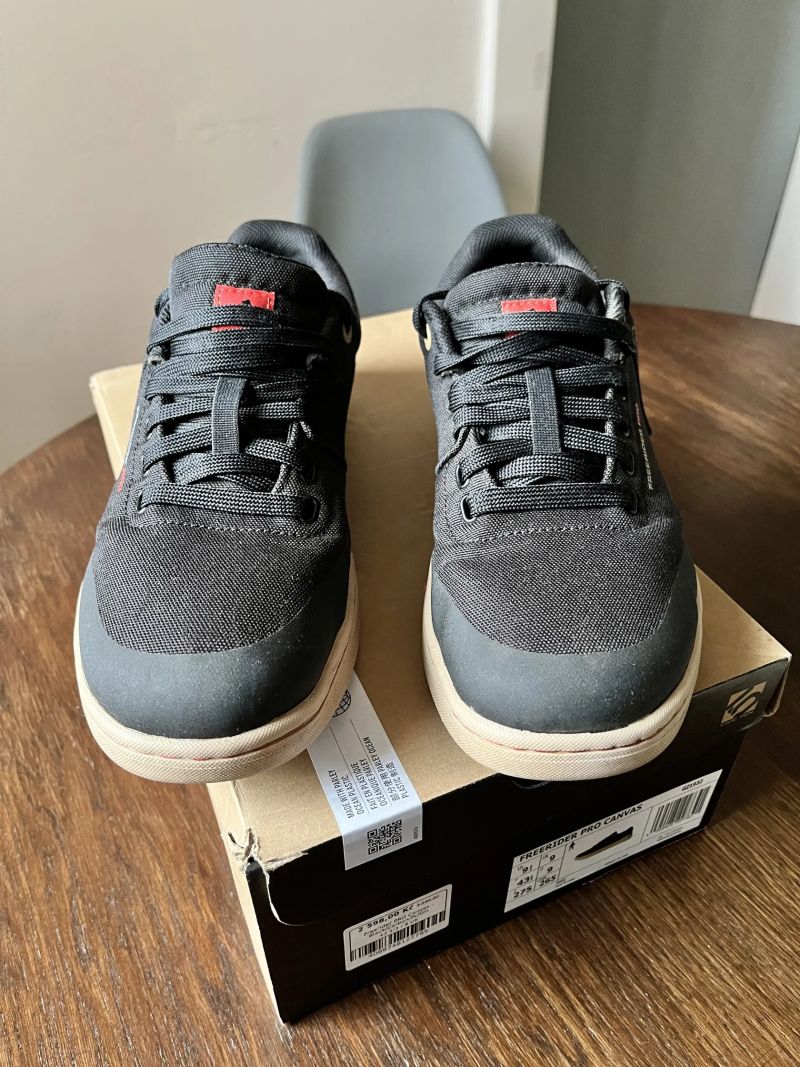 Five Ten Freerider Pro Canvas // 43 1/3 