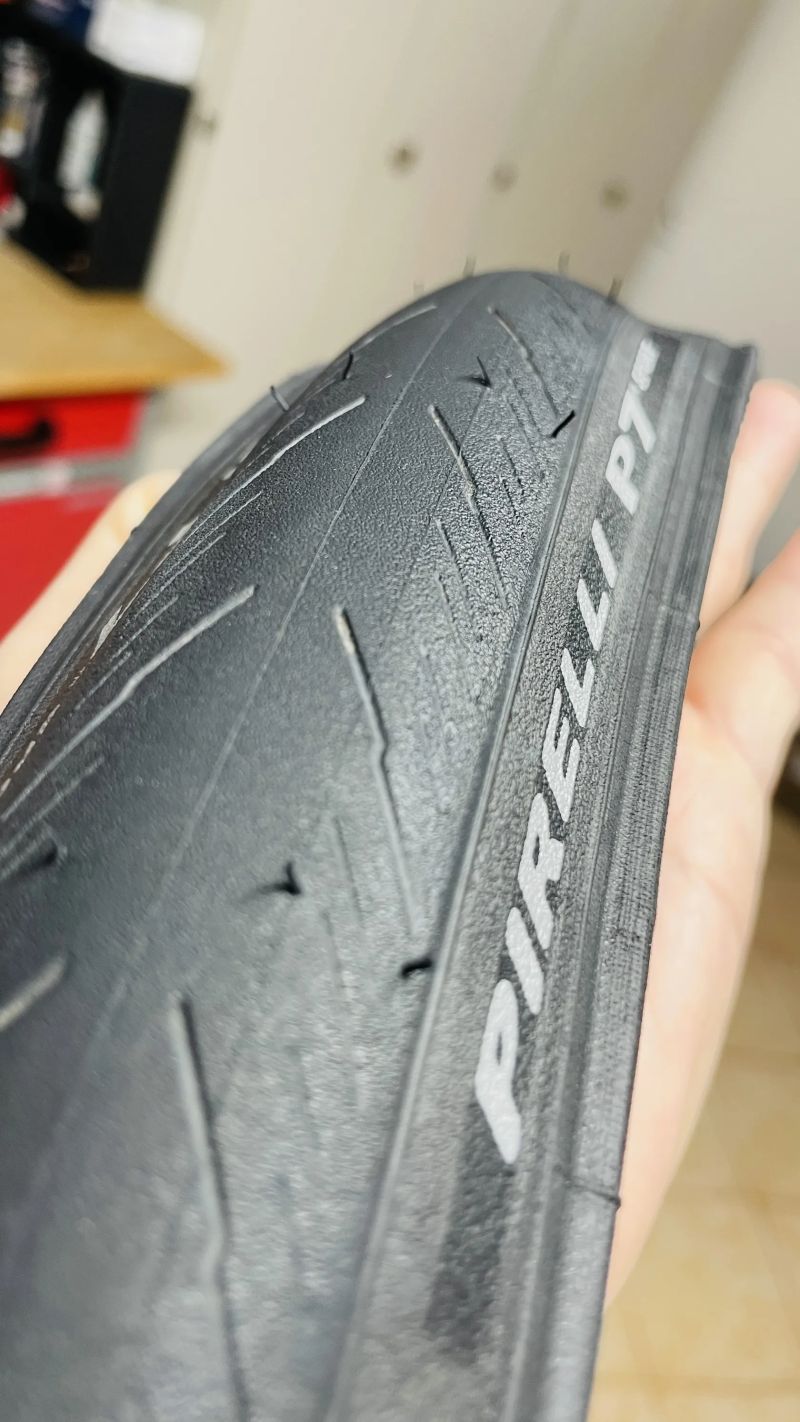 Silniční plášť Pirelli P7 sport 28”