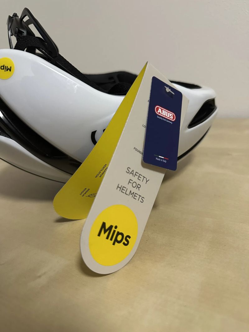 ABUS Gamechanger 2.0 MIPS shiny white