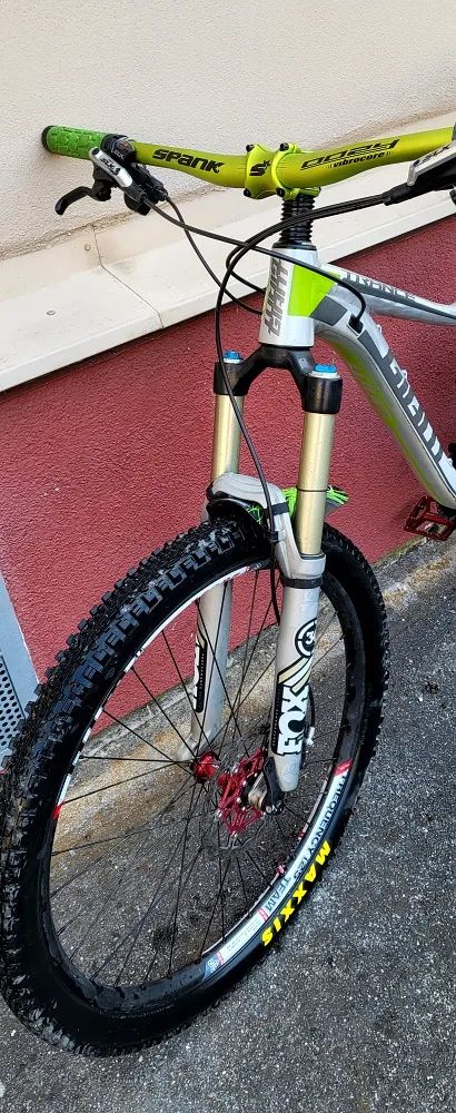 Giant Trance - stavěno na zakázku