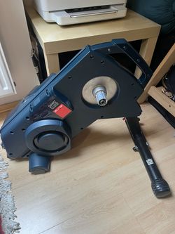 Cyklistický trenažer Elite Turno