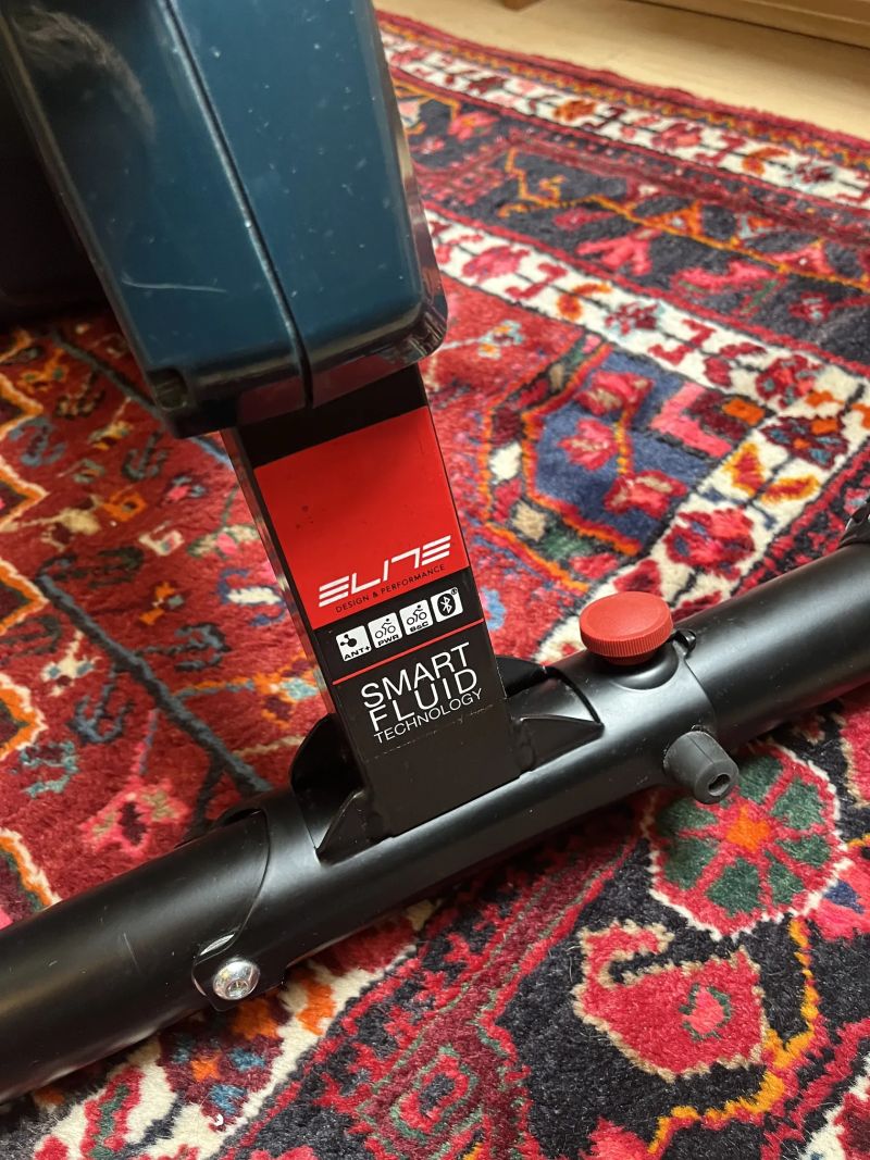 Cyklistický trenažer Elite Turno