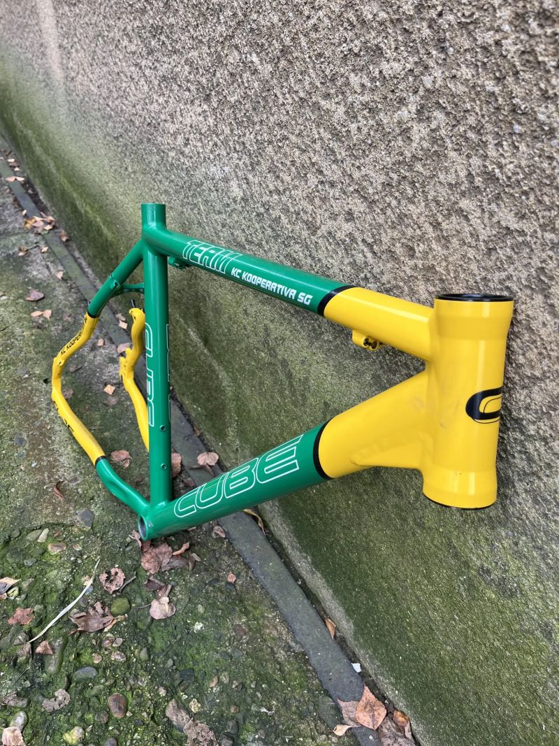 Rám Cube Team KC Kooperativa SG 26”