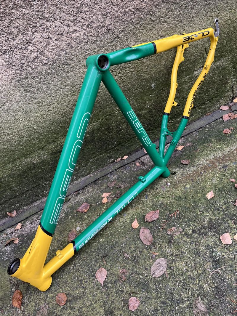 Rám Cube Team KC Kooperativa SG 26”