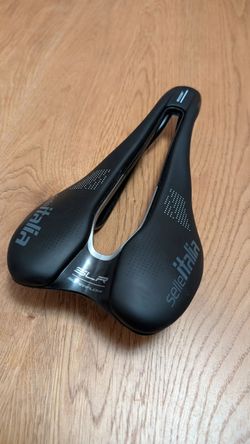 Selle Italia SLR Boost Superflow sedlo černé