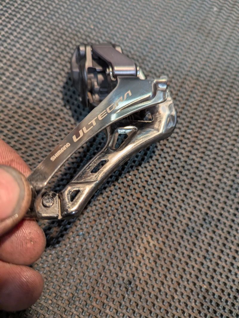 Prodam presmykac Ultegra 2x12s