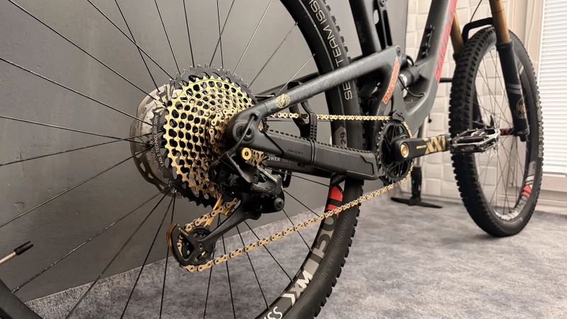 Santa Cruz Megatower CC