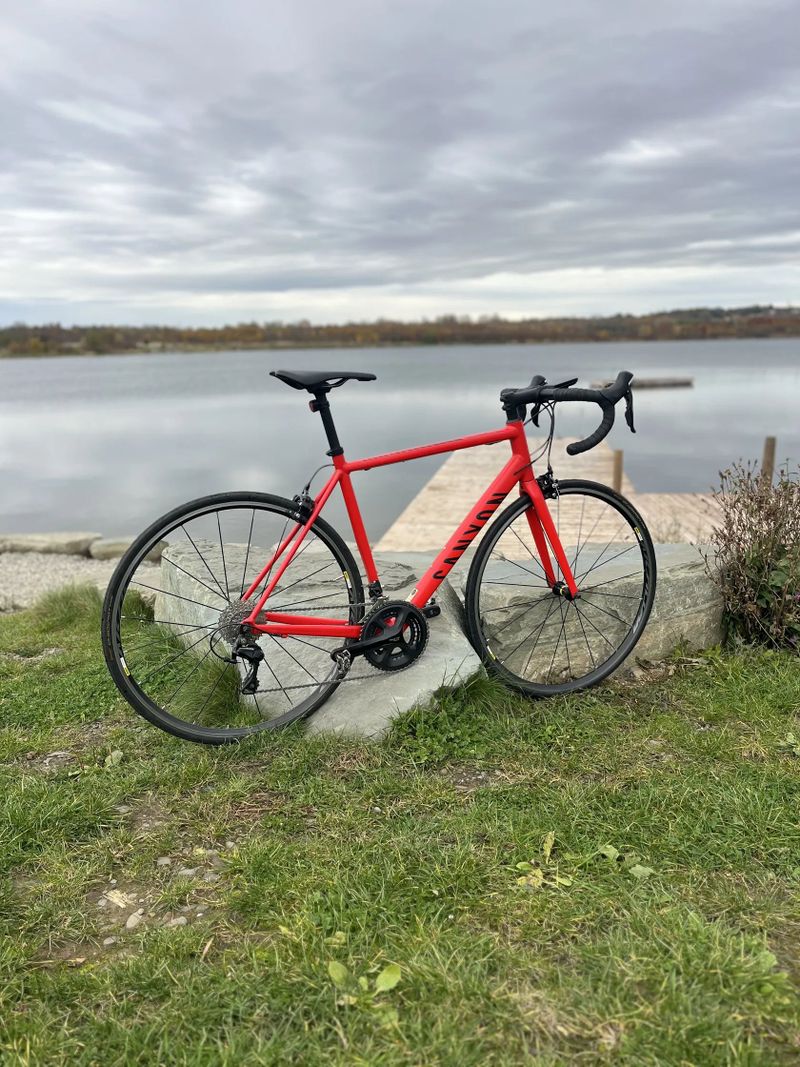 Canyon Endurace AL 7.0 Shimano 105 / Sleva do vánoc