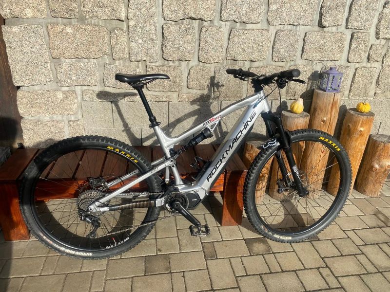 Elektrokolo Rock Machine BLIZZARD INT2 e30-29 vel. L