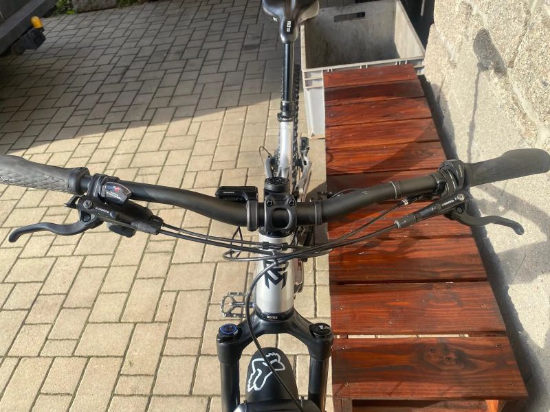 Elektrokolo Rock Machine BLIZZARD INT2 e30-29 vel. L