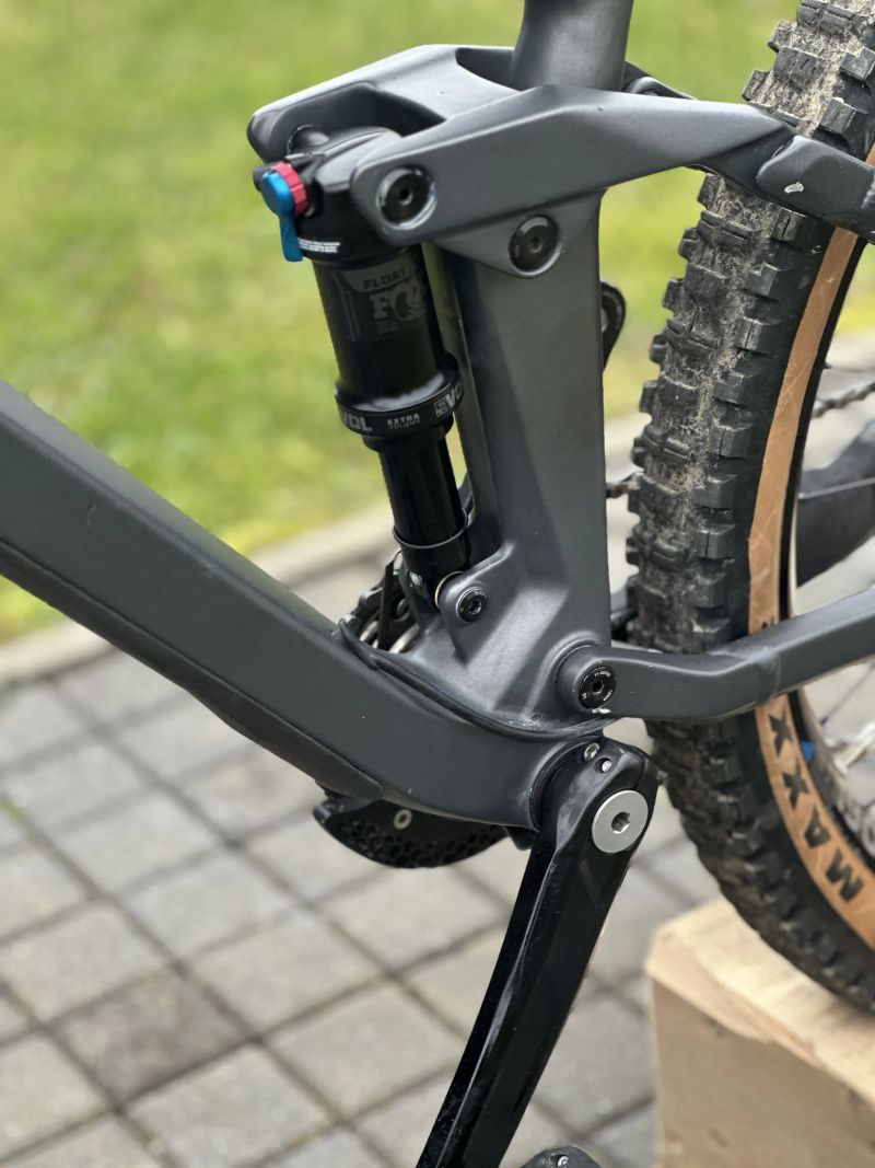 Cube 140 stereo race