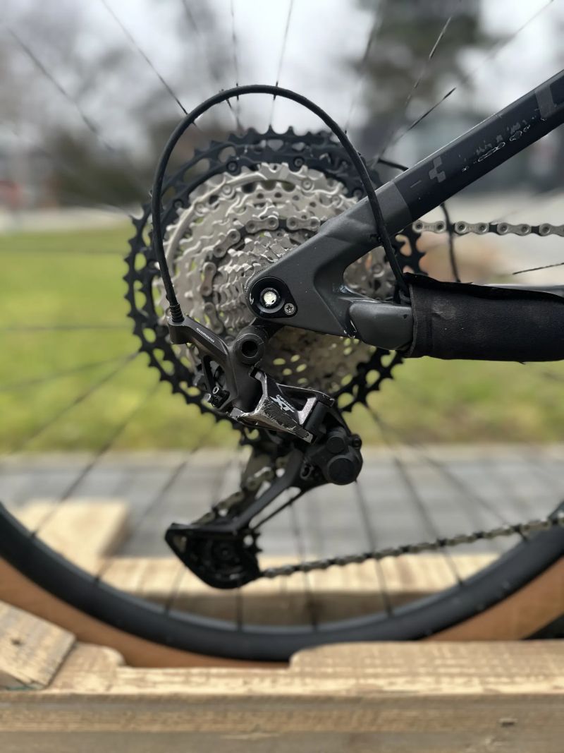 Cube 140 stereo race