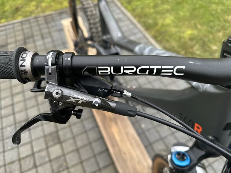 Cube 140 stereo race