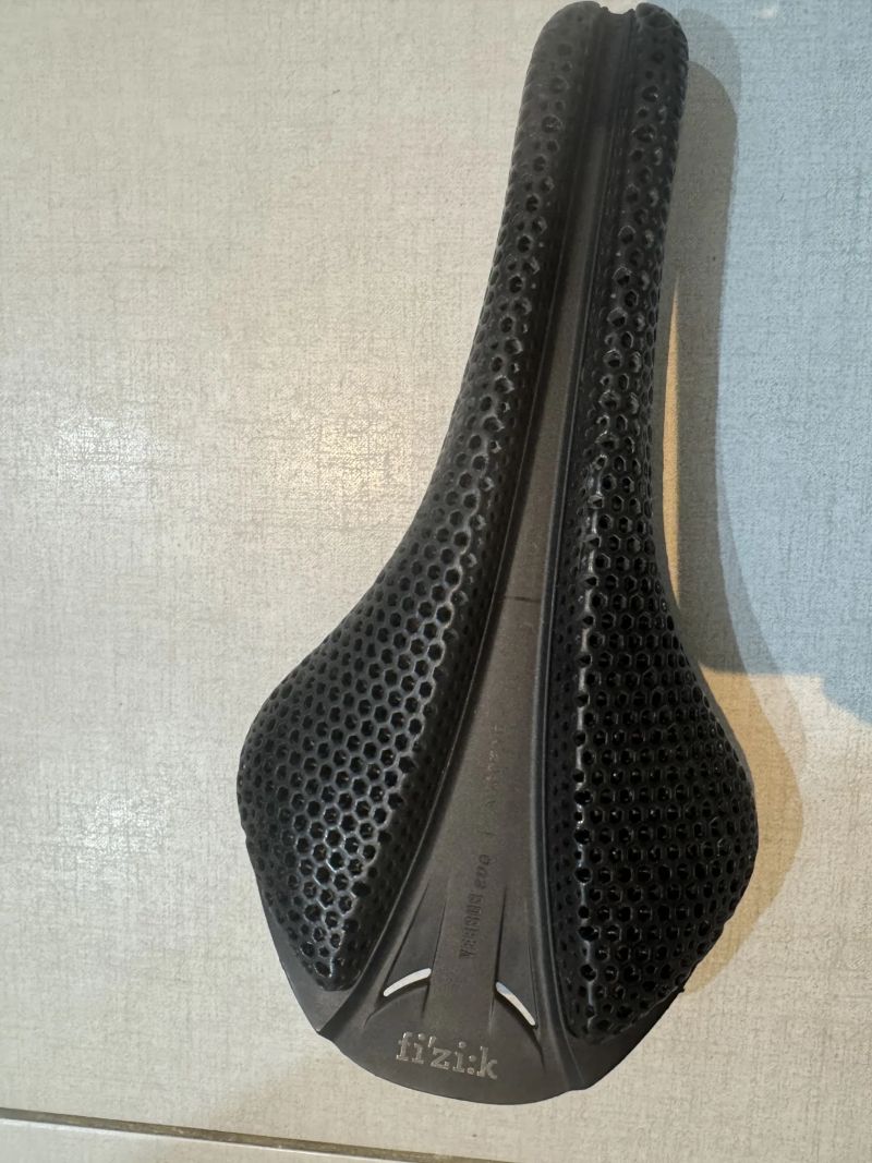 Prodám Fizik Antares Versus Evo R1 Adaptive – 139 mm 