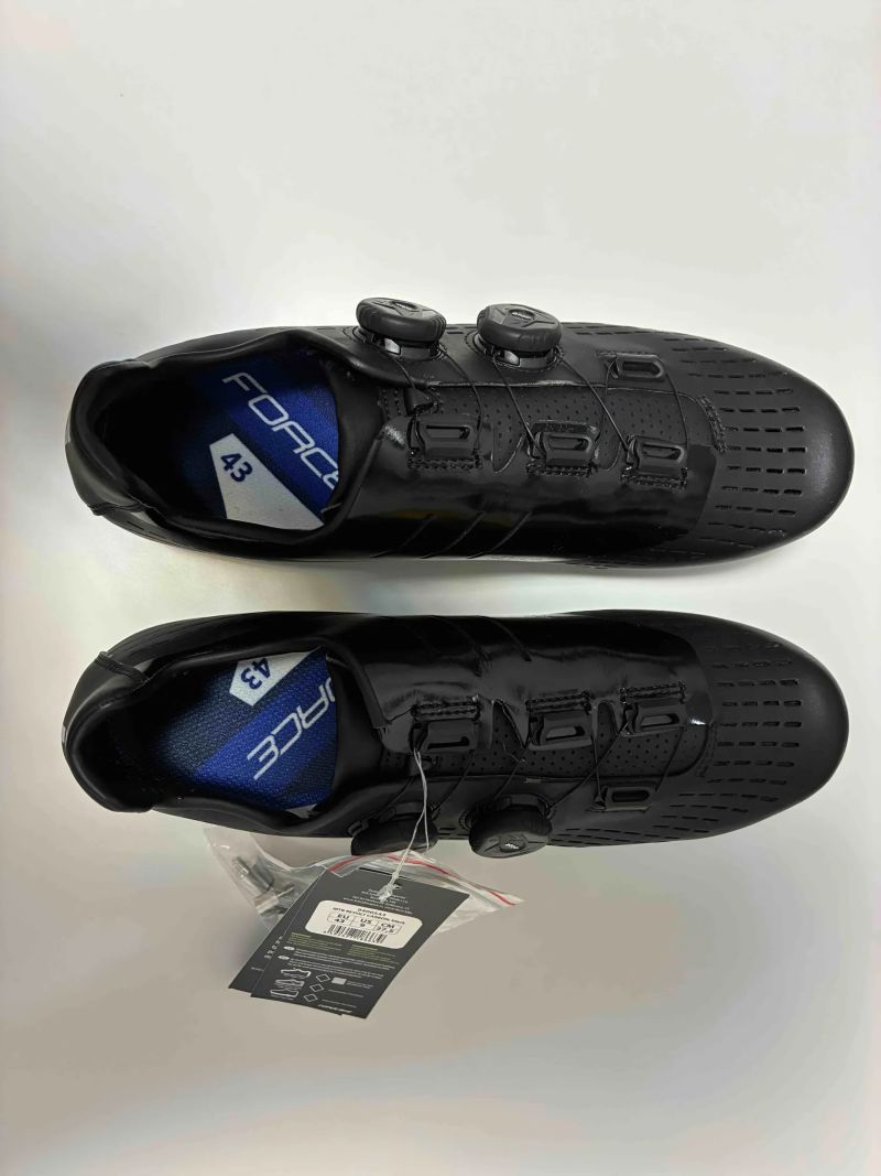  FORCE MTB REVOLT CARBON černé 43