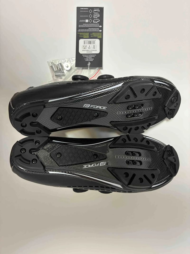  FORCE MTB REVOLT CARBON černé 43