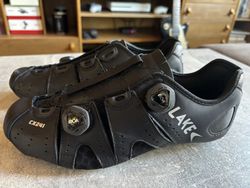 Prodám silniční tretry Lake CX241