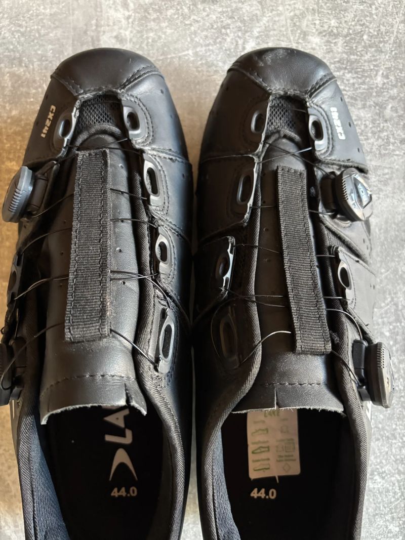 Prodám silniční tretry Lake CX241