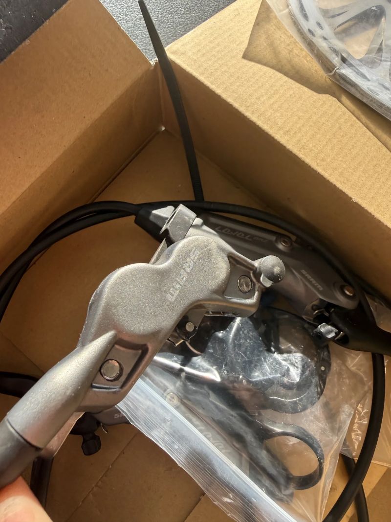 SRAM LEVEL BRZ + Kotouče 180mm