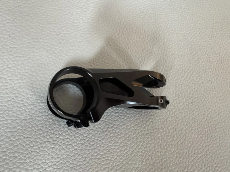 Představec ONOFF Helium CNC | - 8° / 70 mm