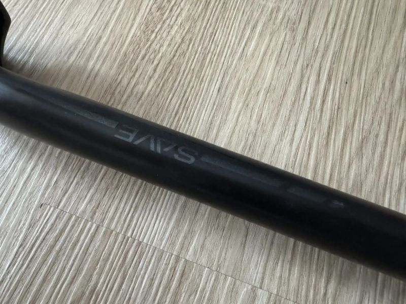 Sedlovka Cannondale Hollowgram Save Carbon CRB Head 15-offset / 27.2 mm / 400 mm.