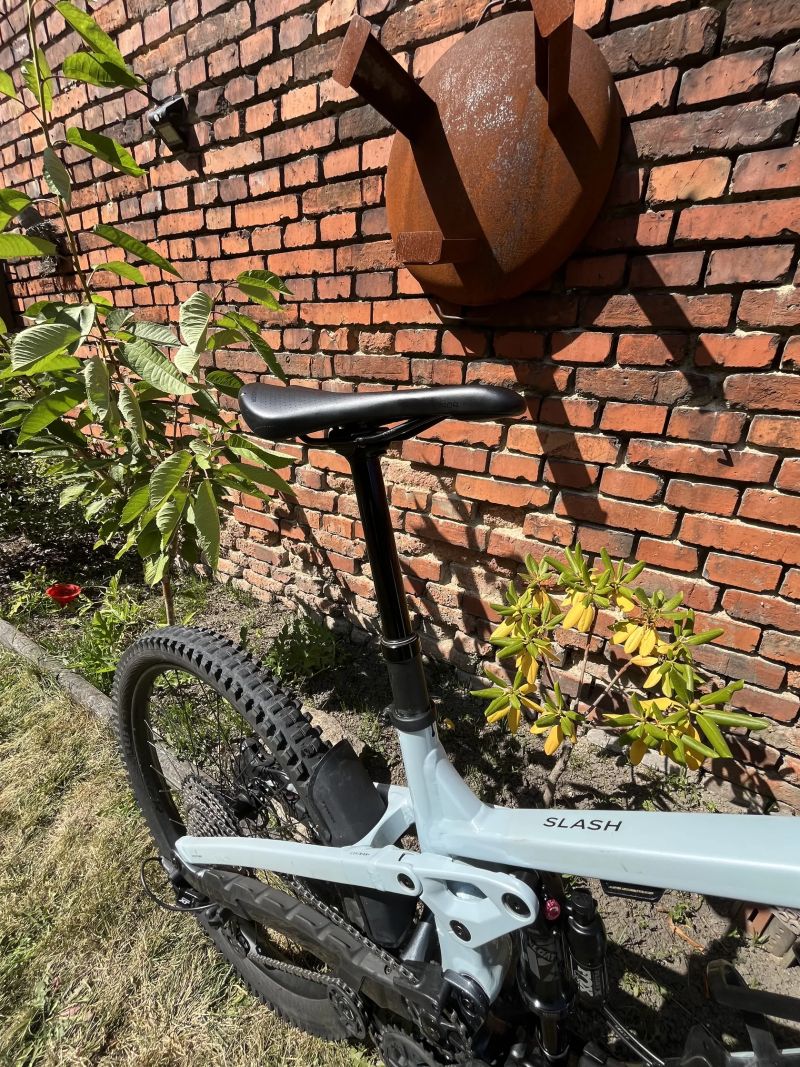 Trek Slash 8 gen 6 v L