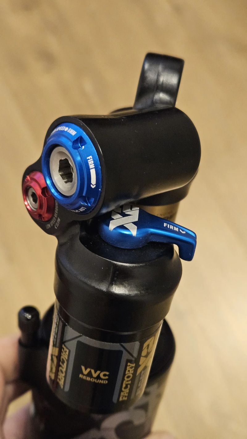 Tlumič FOX Float X2 FACTORY 230x65