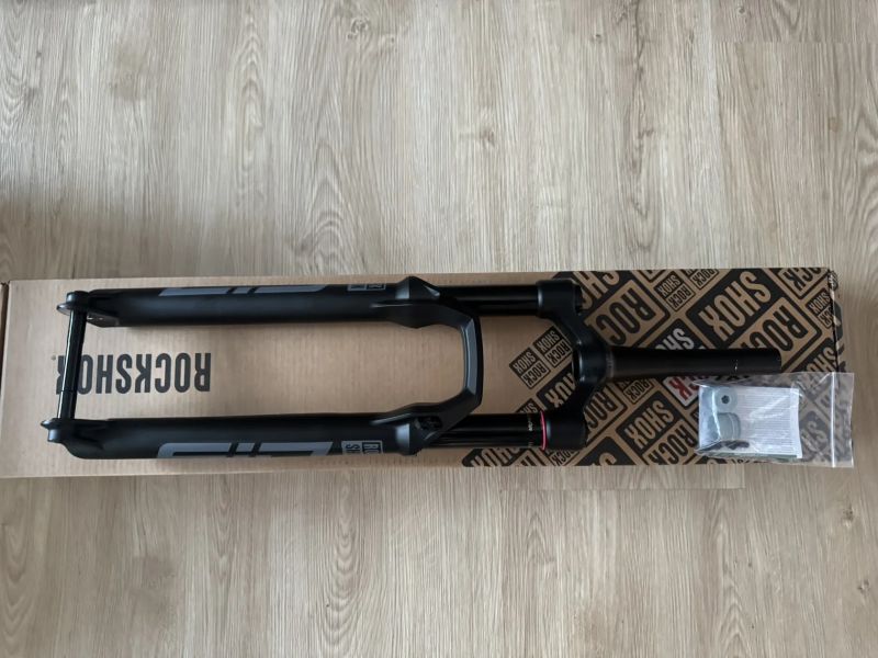 Nová vidlice Rock Shox SID 3P - 120 mm zdvih, nohy 35 mm.