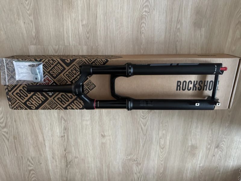 Nová vidlice Rock Shox SID 3P - 120 mm zdvih, nohy 35 mm.