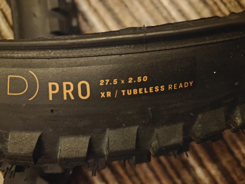 Set Pláštů 29x2,5 + 27,5x2,5 Bontrager Brevard Pro XR