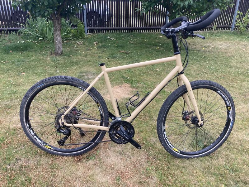 Expediční ocelové kolo UB