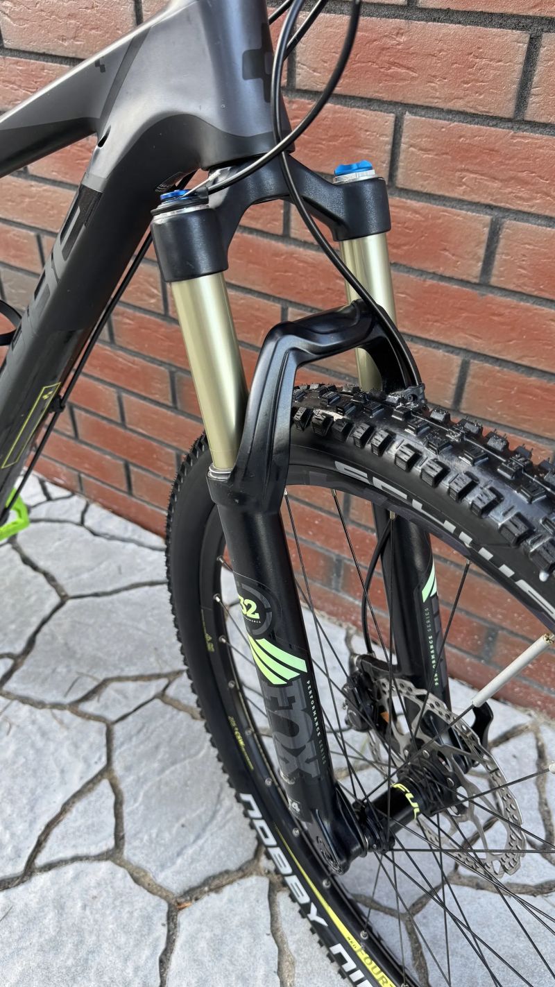 CUBE GTC SL CARBON, vel.16", komplet XT, FOX, PEVNÉ OSY, 10Kg.