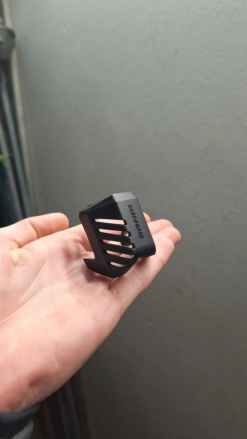 Sram krytka baterie pro eagel AXS