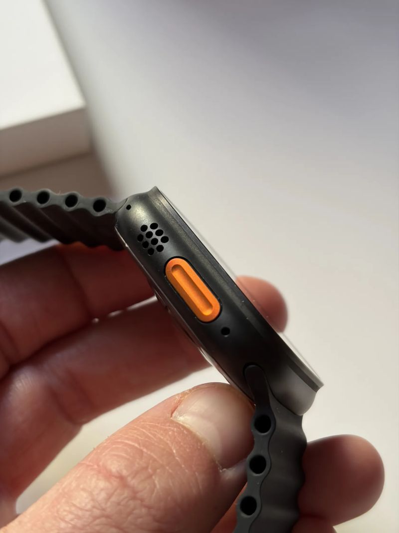 Apple Watch Ultra 2 - kupovány 9/2025