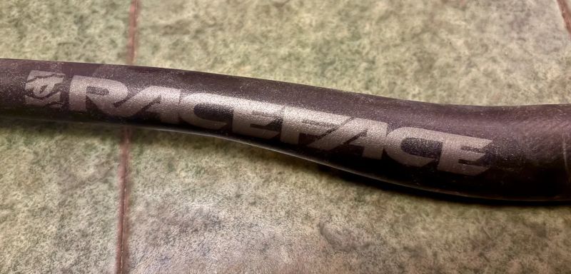 Karbon kola Bontrager line 30 pro boost 29