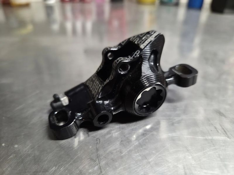 Prodám třmen Hope X2