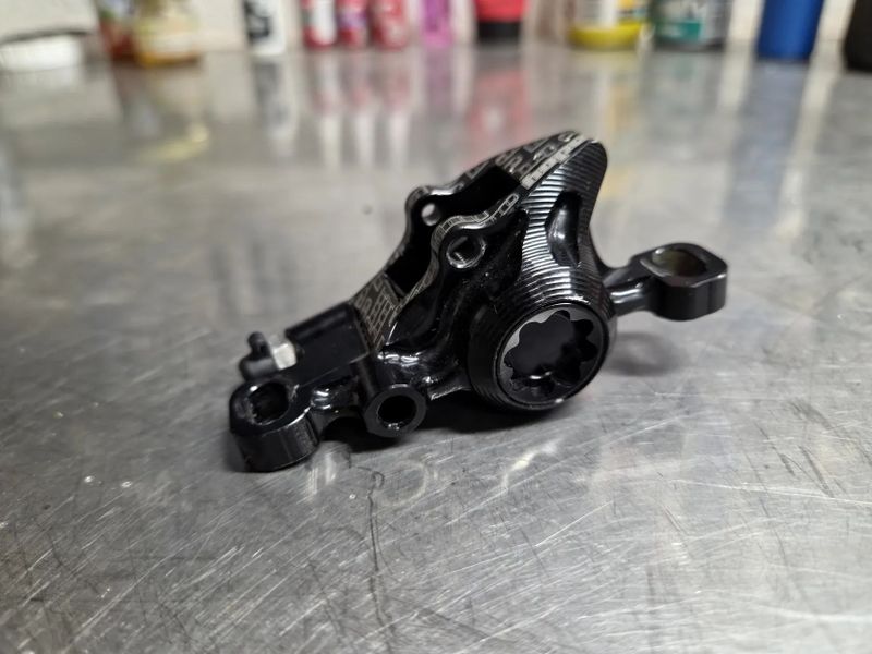 Prodám třmen Hope X2