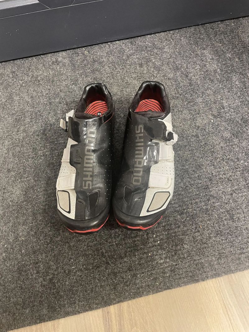 Tretry shimano silniční