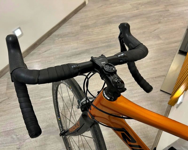 Silniční kolo značky Ridley 