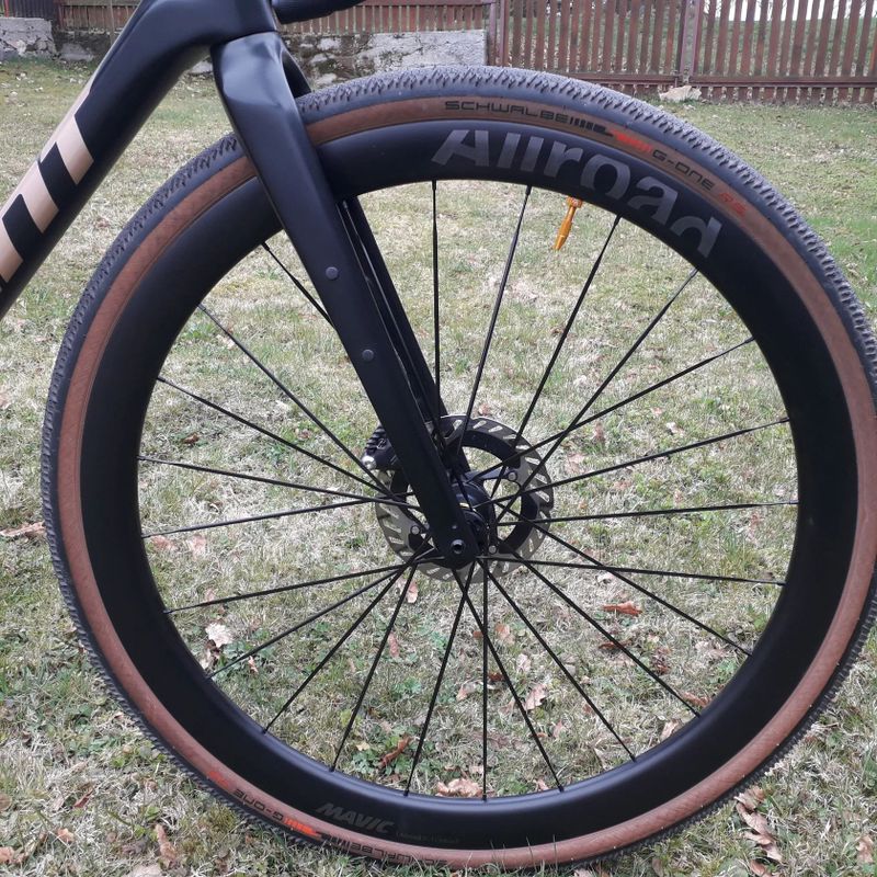 Giant Revolt Advanced vel.M Di2