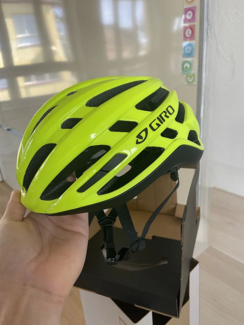 Přilba Giro Agilis Highlight Yellow - M