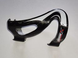 Merida - karbonový košík