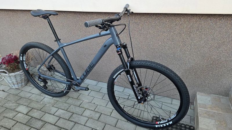 Nové MTB Cube Acid custom 29" "XL"
